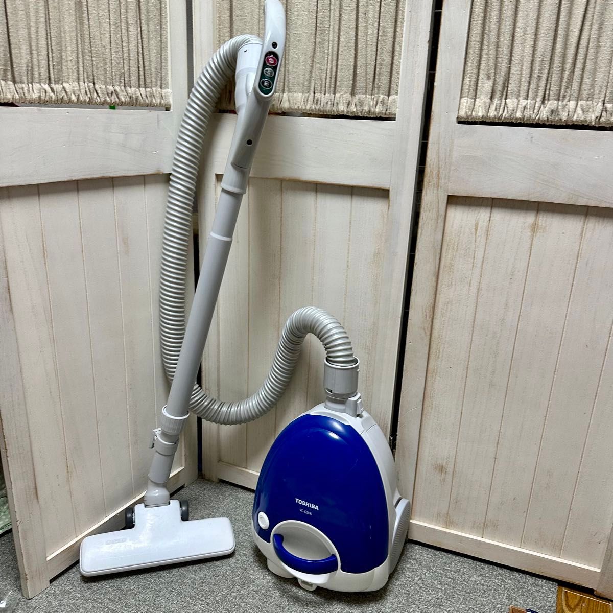 TOSHIBA 東芝 VC-D50K-L 紙パック式掃除機 2019年製 TOSHIBA VC-D50K(