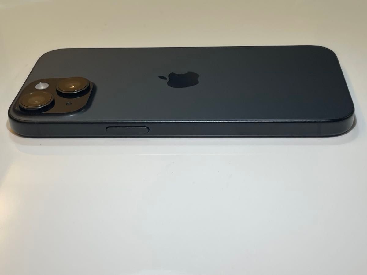 iPhone 15 128GB ブラック SIMフリー バッテリー100% 【公式通販】