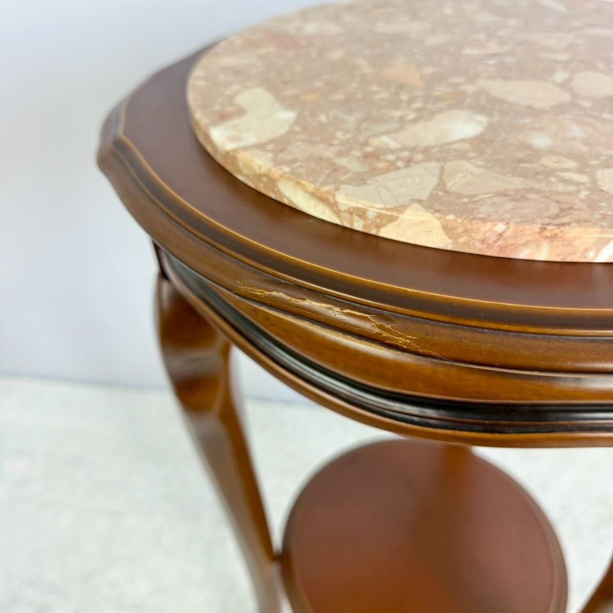 スペイン産大理石 丸型サイドテーブル 華麗 真鍮装飾 アンティーク