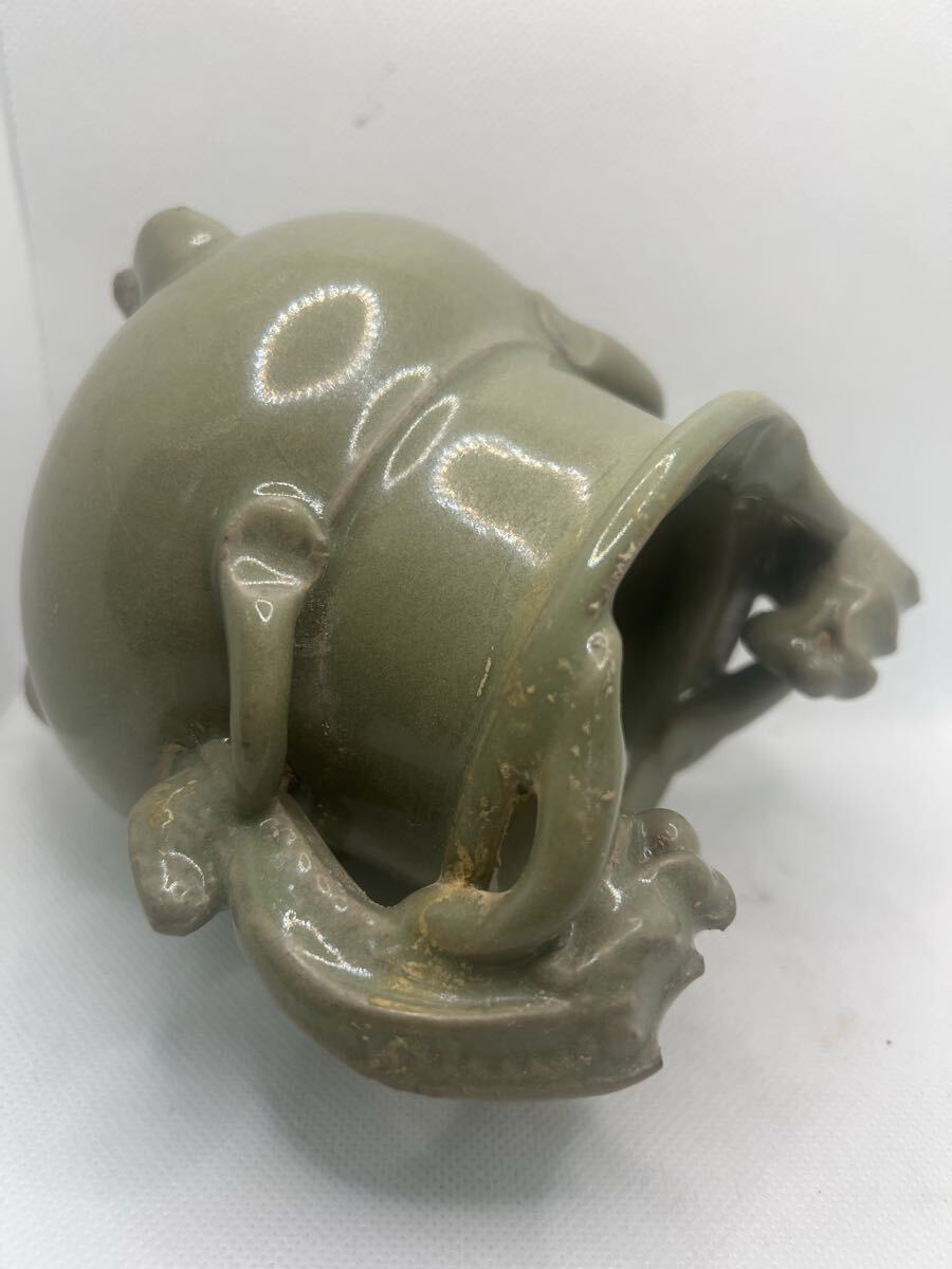 中国 唐物 青磁 三足 袴腰 香炉 訳あり ニュウ 銘なし 【公式通販】