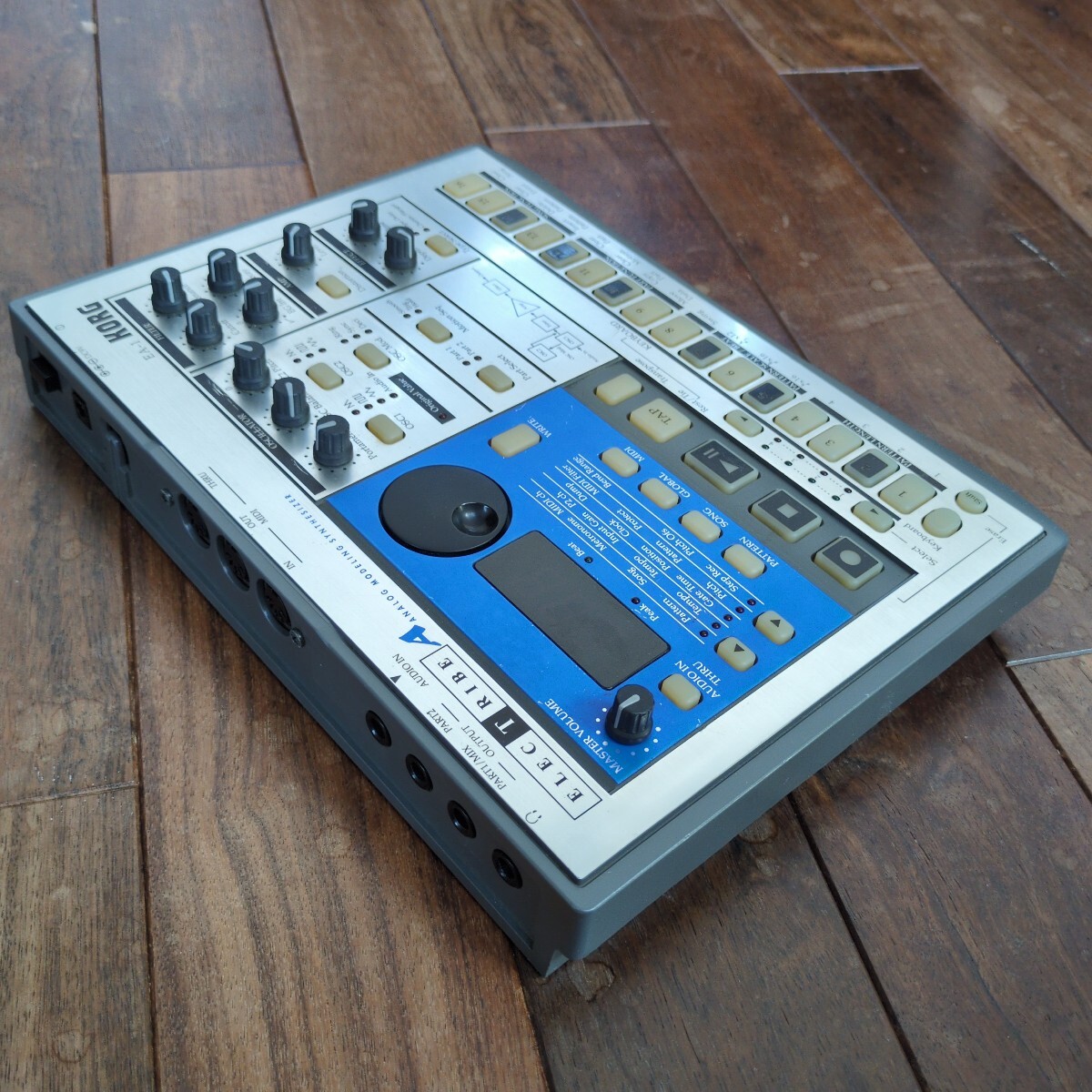 KORG EA-1 アナログシンセサイザー KORG EA-1 アナログシンセサイザー