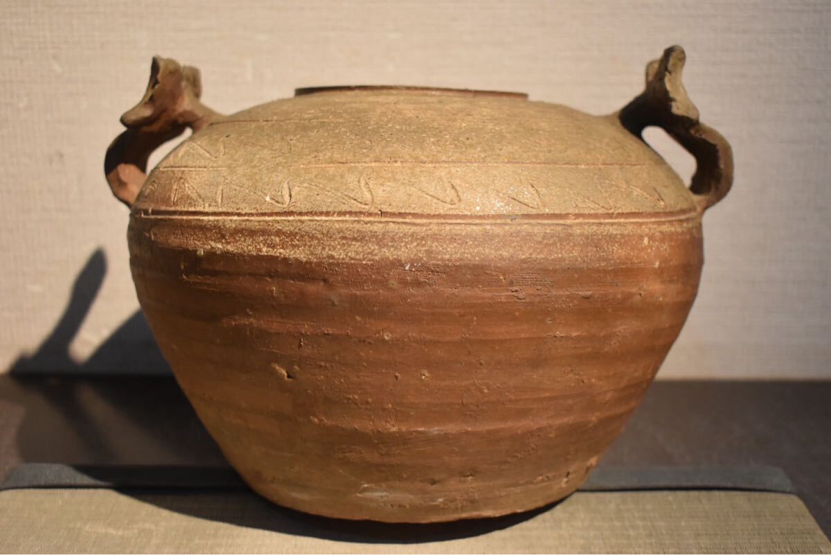 旧家蔵出 中国美術 灰釉刻花鳥文双耳壺 収蔵品詳細 双