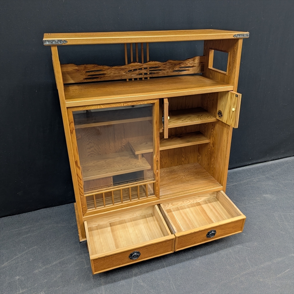 世界遺産 屋久杉 焼印 漆塗り 引き戸 飾り棚 茶棚 サイドボード