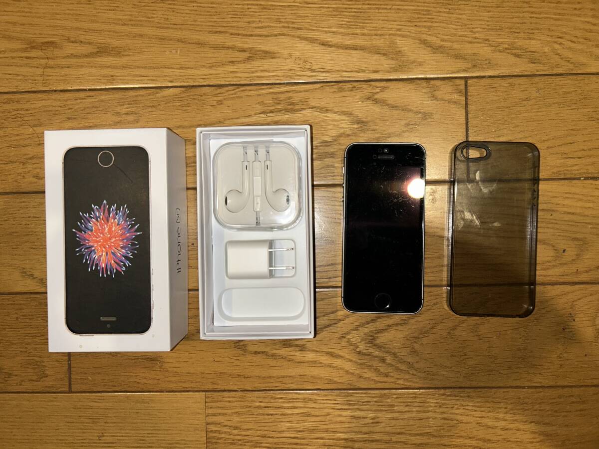 iPhone SE 64GB （第一世代）SIMフリー iPhone SE Gold 64 GB SIM