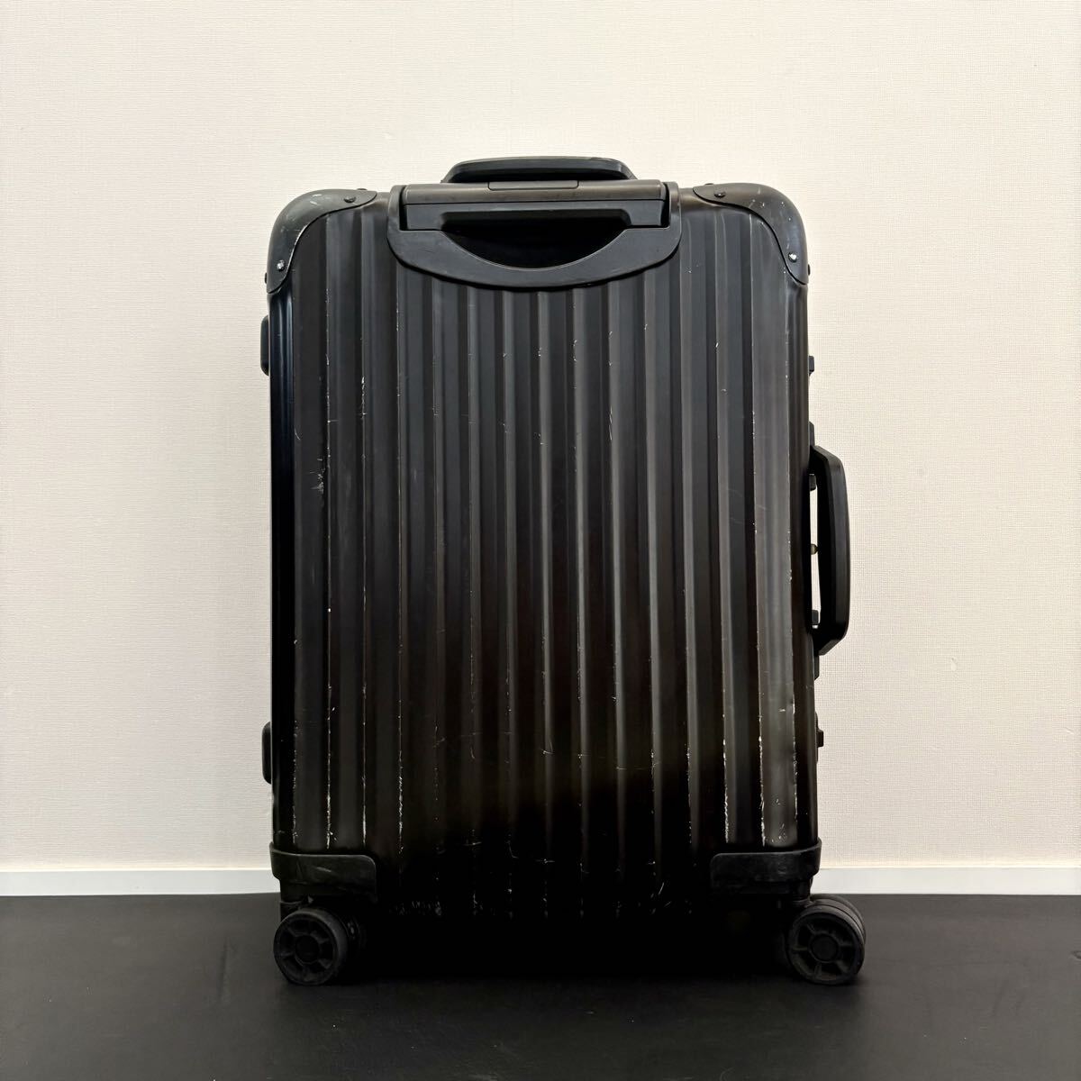 RIMOWA MONCLER TOPAS STEALTH 32L キャリーケース トランク 4輪 限定
