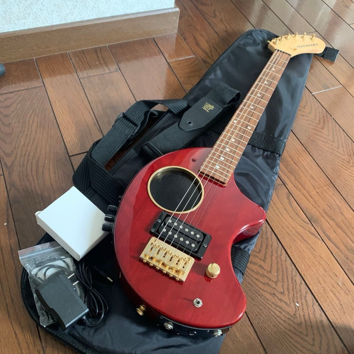 FERNANDES DIGI-ZO HYPER 黒 ブラック コンデンサ交換済み 値下げ