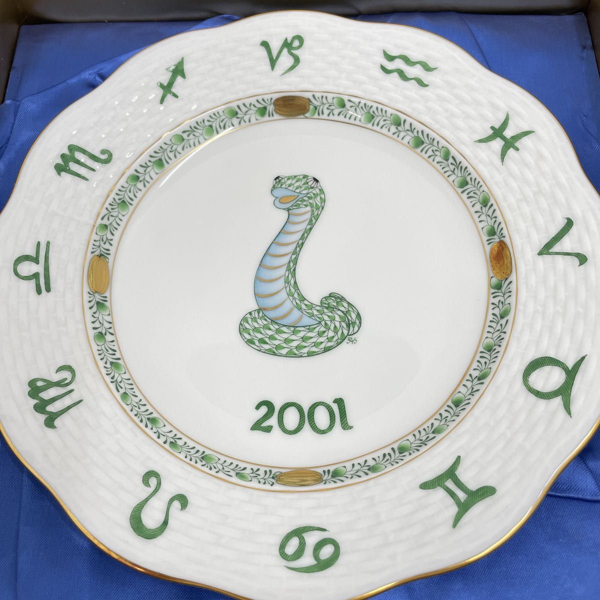 Herend(ヘレンド)フィギュリン 干支磁器置物 『酉(とり)』Red赤 2005年