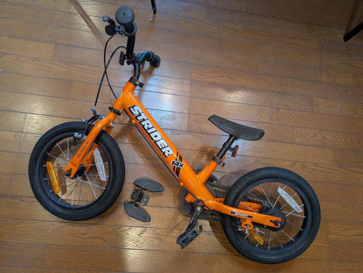 STRIDER 14x オレンジ ほぼ未使用 ほぼ未使用 ストライダー 二輪