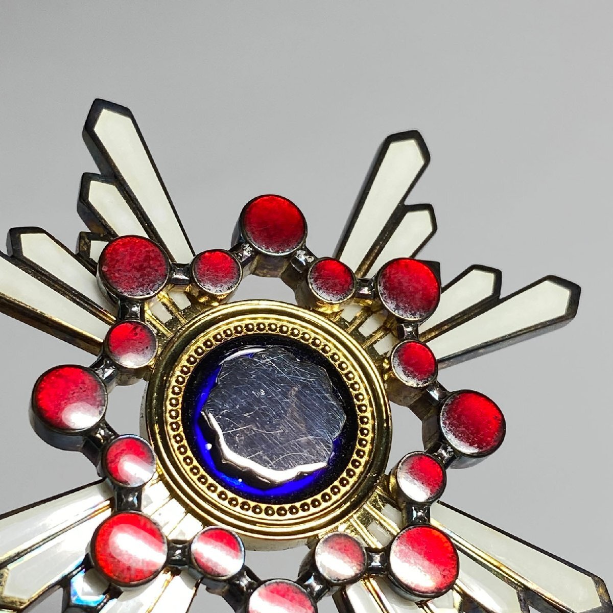 Yahoo!オークション -「勲三等瑞宝章」(勲章) (徽章)の落札相場・落札価格