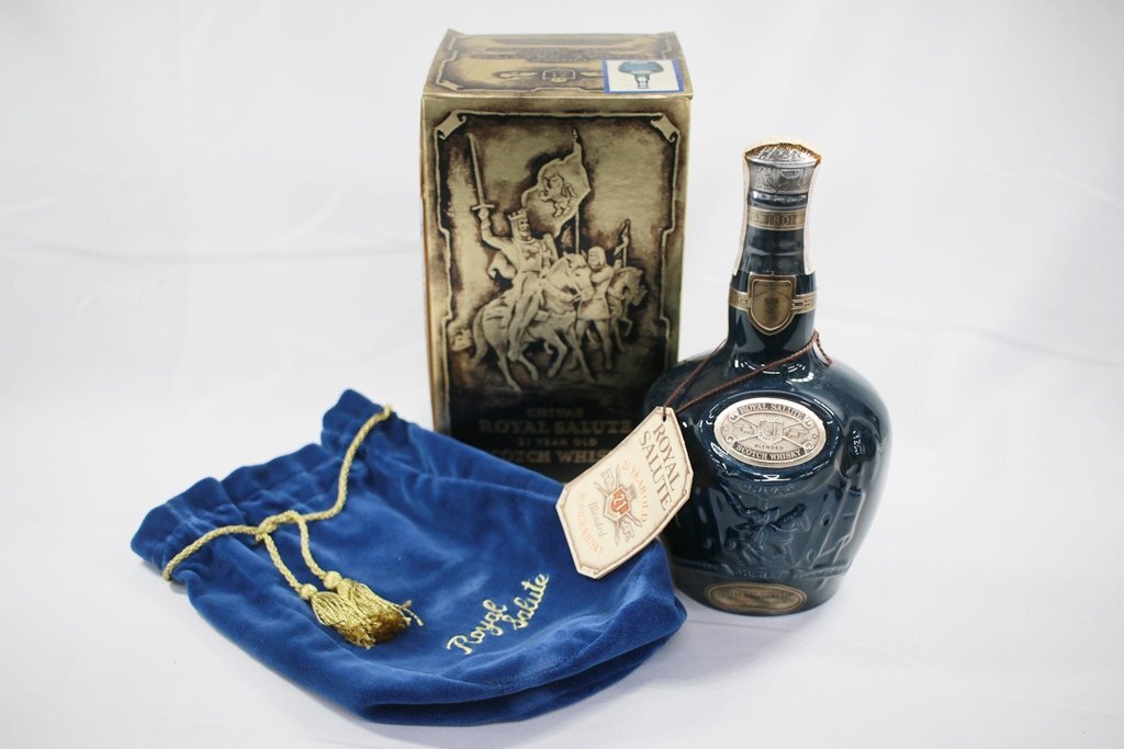 11A114 未開栓ROYAL SALUTE ロイヤルサルート SCOTCH WHISKY 古酒