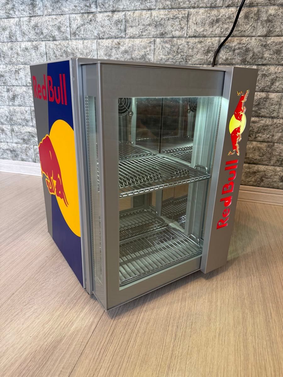Red Bull 冷蔵庫 コンパクト ガラスドア Red Bull 冷蔵庫 コンパクト