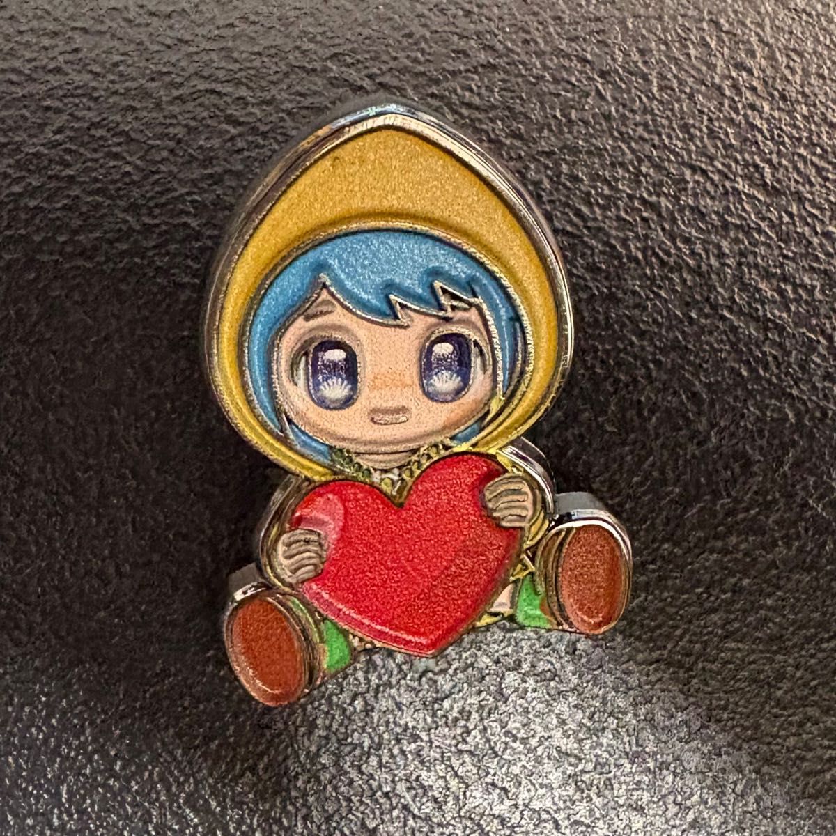 万博イタリアパビリオンルーチェちゃんピンバッジバチカン館 万博限定