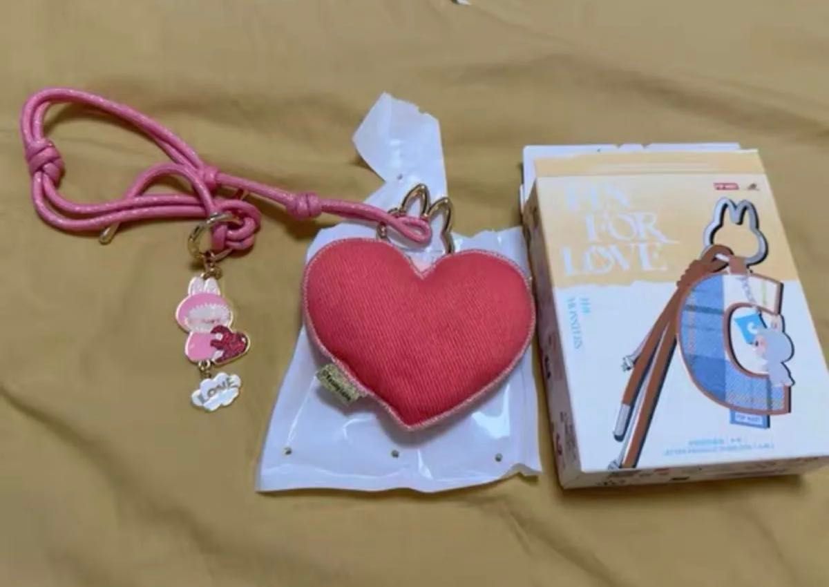 ラブブ PIN FOR LOVE イニシャル シークレット ラブブ イニシャル