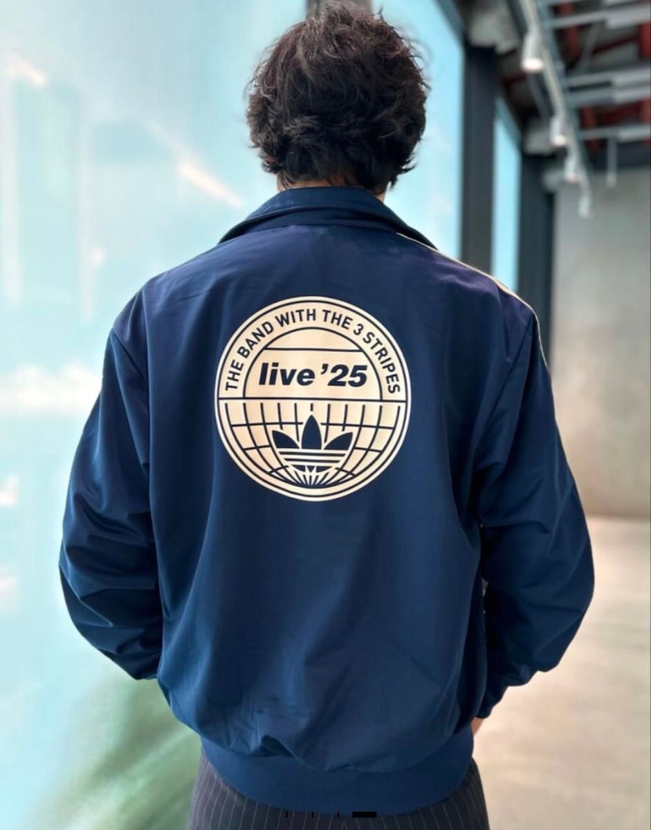 アディダス オアシス ツアー ファイアーバード オンライン トラック