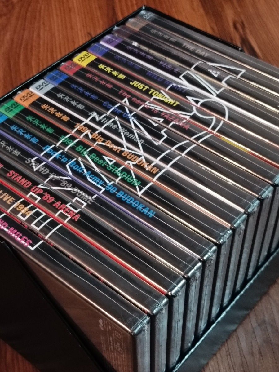 ディスク新品未開封】矢沢永吉 DVD THE LIVE EIKICH IYAZAWA DVDBOX 17