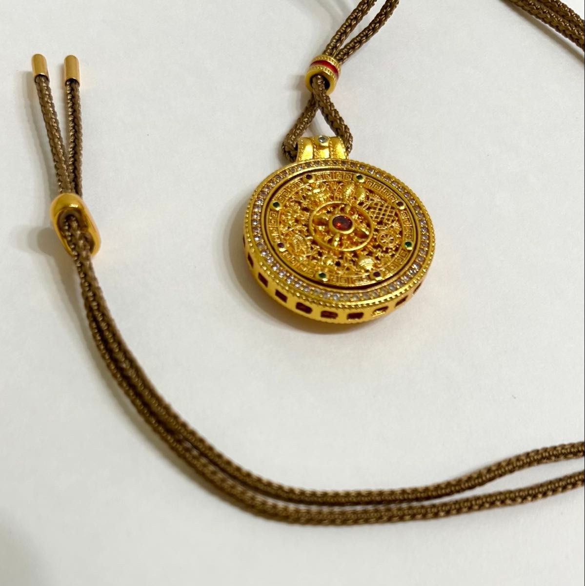 大阪 関西 万博 ネパール館 クルクル ネックレス ネパール