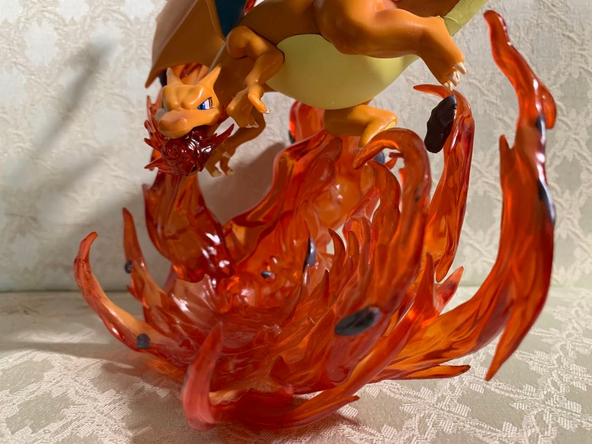 リザードン フィギュア 炎のエフェクト付き ポケモン リザードン