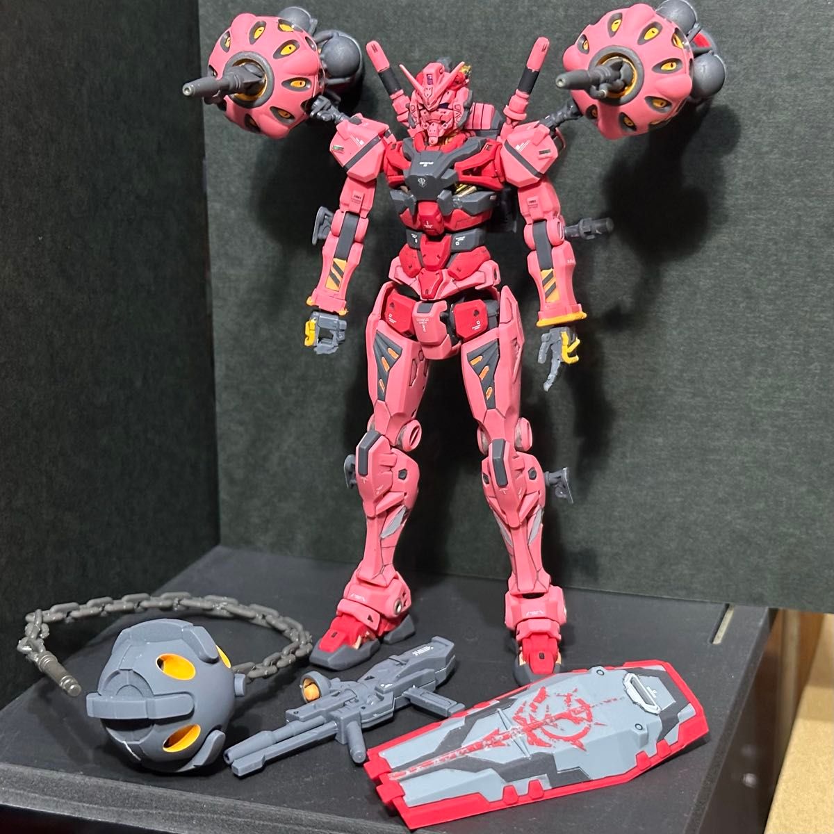 HG 赤いガンダム (0079) 塗装完成品 ジークアクス GQuuuuuuX 赤い