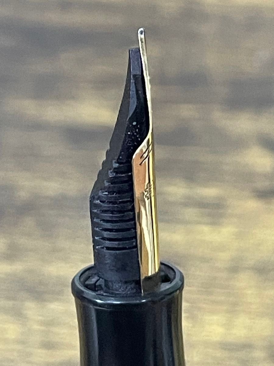 筆記確認＆洗浄済み 初期型 エボナイトペン芯 フラットトップ 14金 JIS