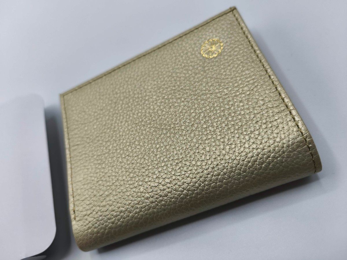 未使用】皇居 二つ折り財布 ゴールド 金 がま口｜Yahoo!フリマ（旧
