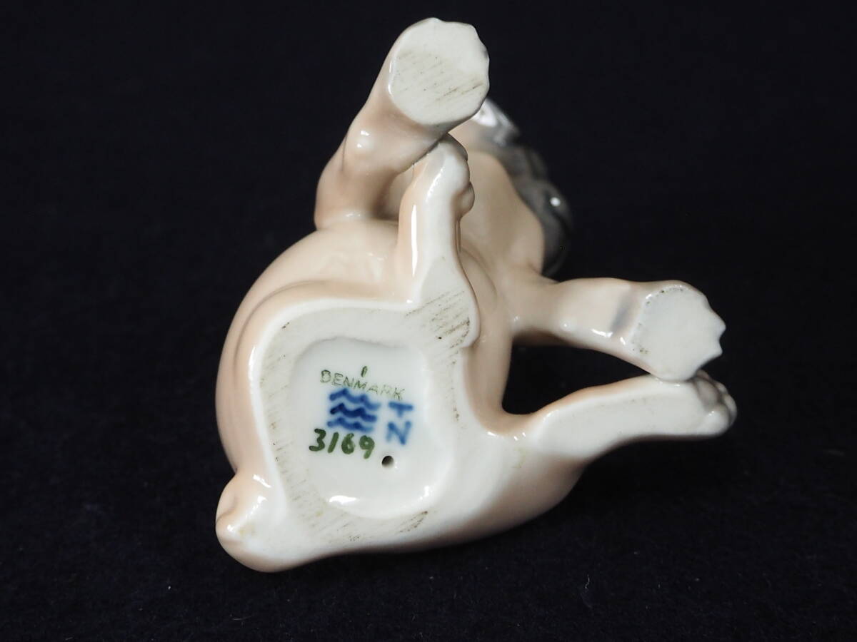 ロイヤルコペンハーゲン デンマーク 陶器製 犬 パグ フィギュリン