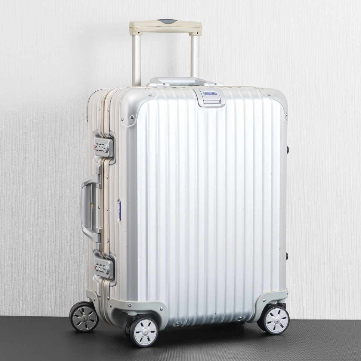RIMOWA リモワ TOPAS トパーズ スーツケース TSAロックマルチホイール