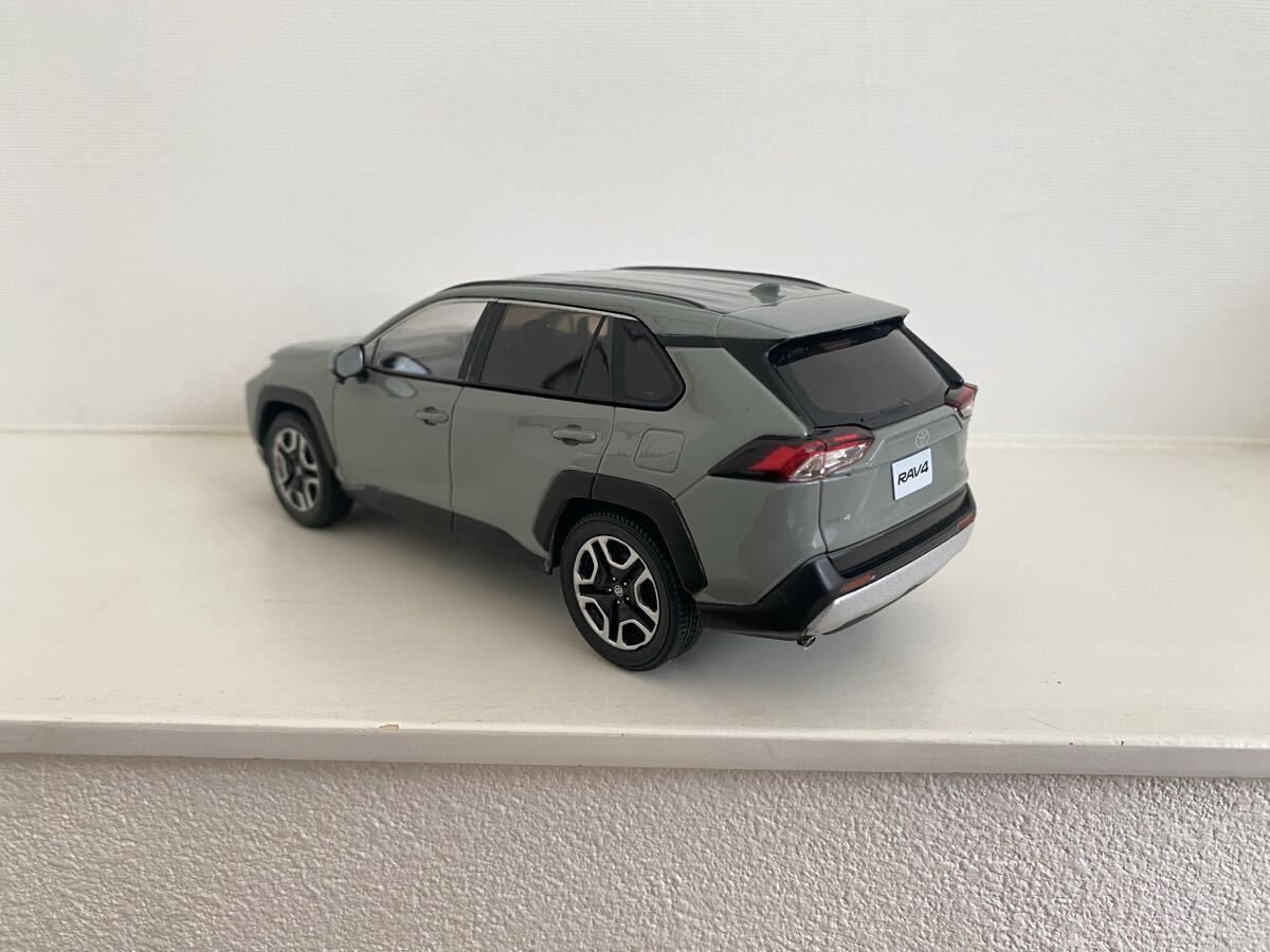 送料込み トヨタ RAV4 1/30 ラブ4 アドベンチャー 非売品 カラー