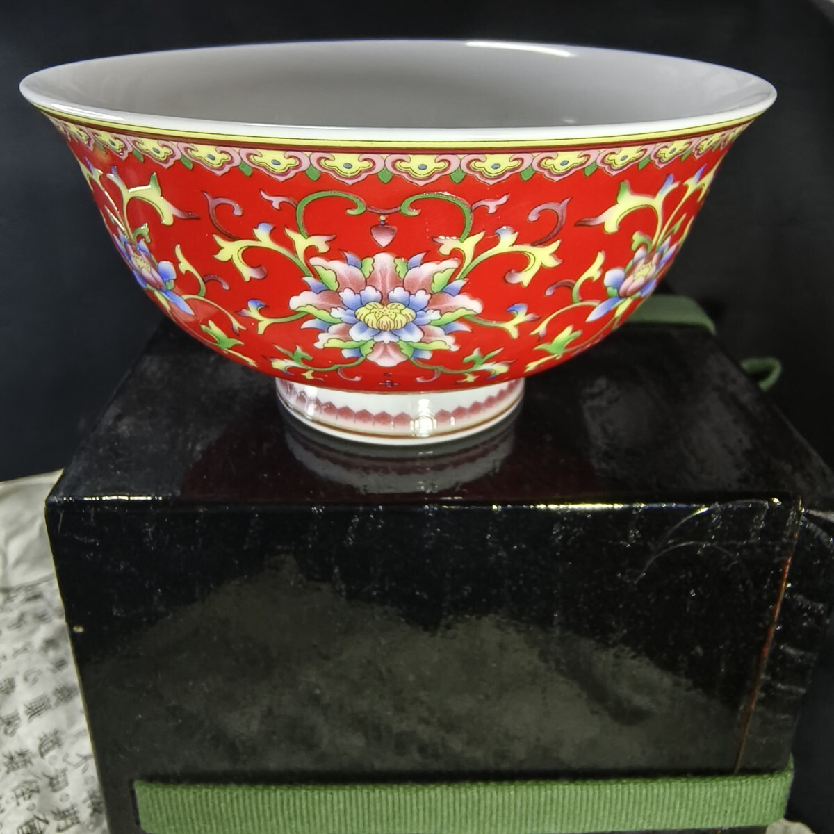 茶道具 粉彩茶碗 乾隆年製 清朝骨董 薄手 漆器箱 古美術 アンティーク 蒐集