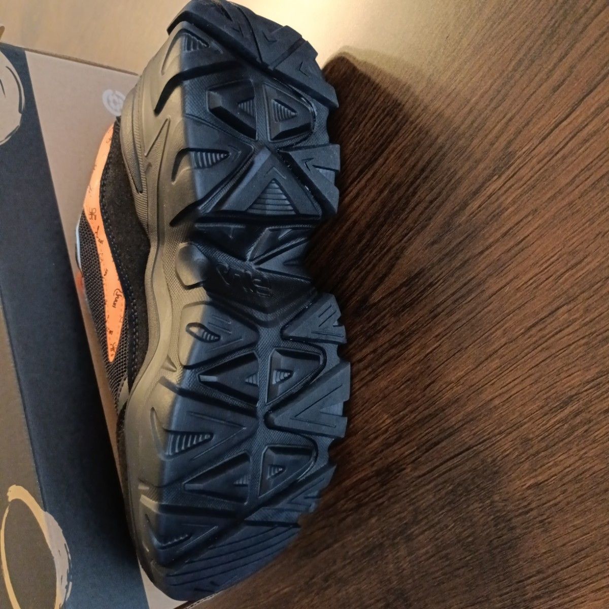 限定】優里 FILA コラボスニーカー 第二弾 ブラック/オレンジ 23 5cm