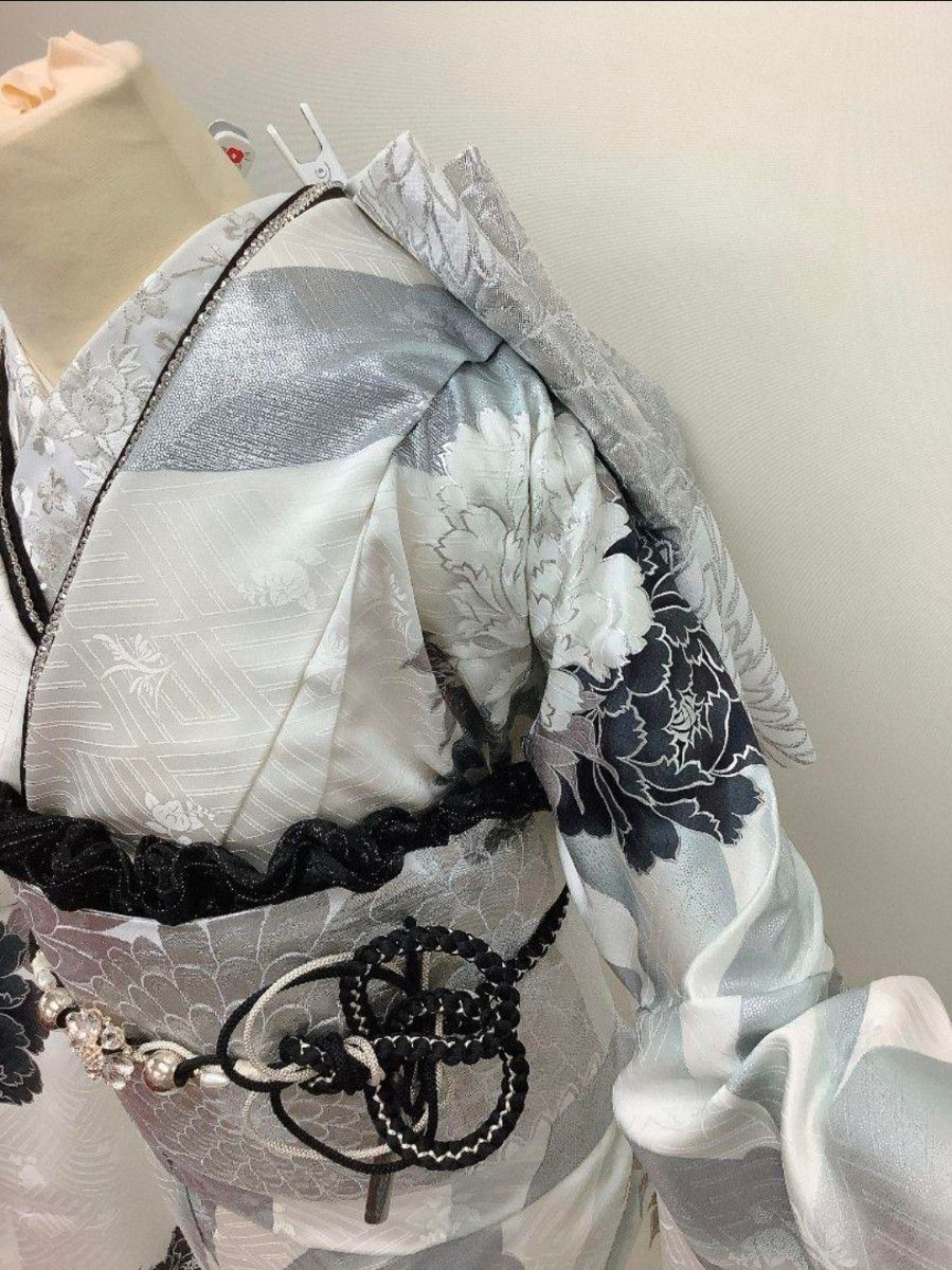 振袖フルセット(7点)・新品未使用・成人式・金銀彩加工・豪華刺繍