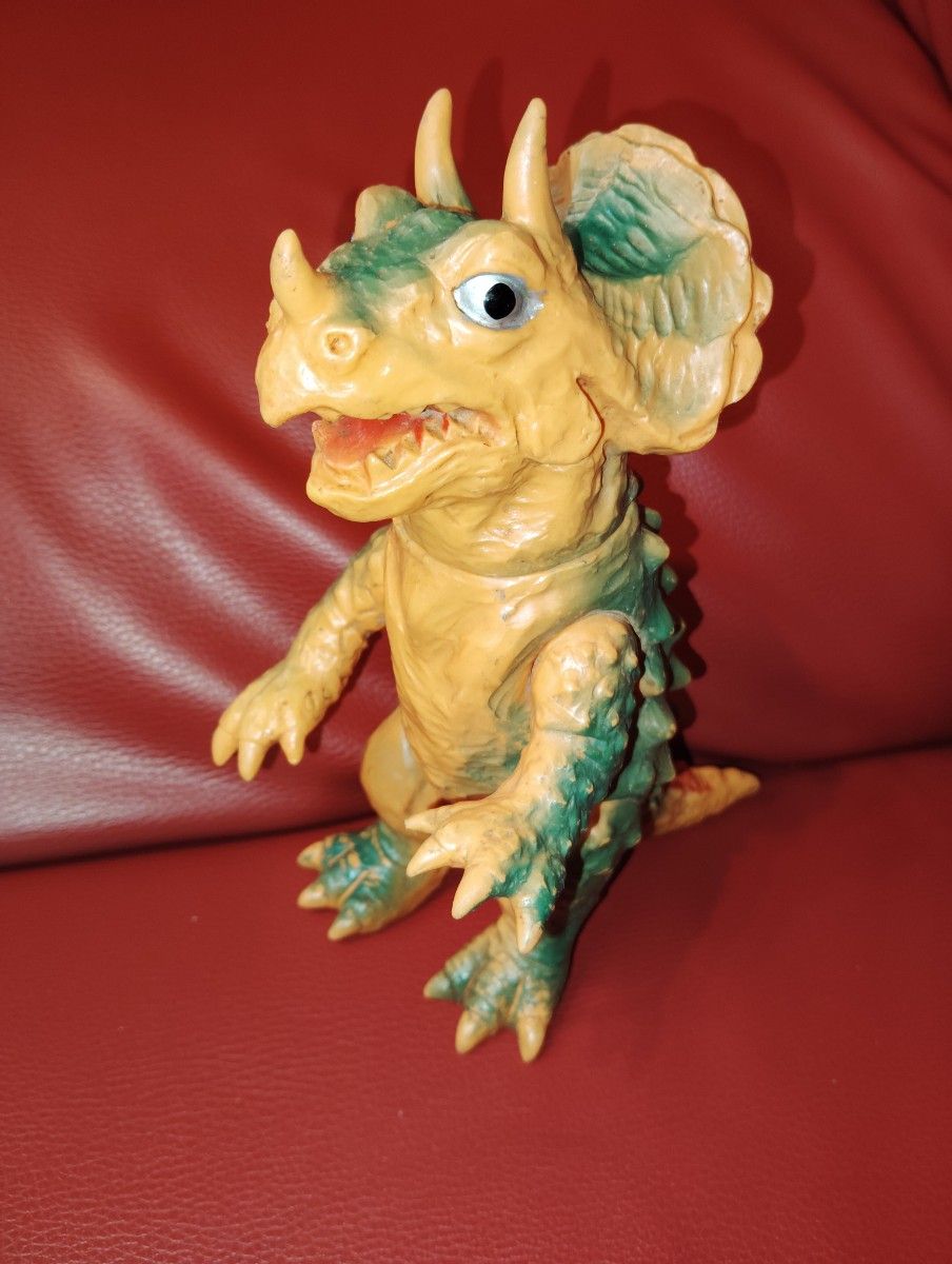 ピ*ロ様 激レア！ 当時もの パチ怪獣 トリケラン 三浦トーイ 当時物