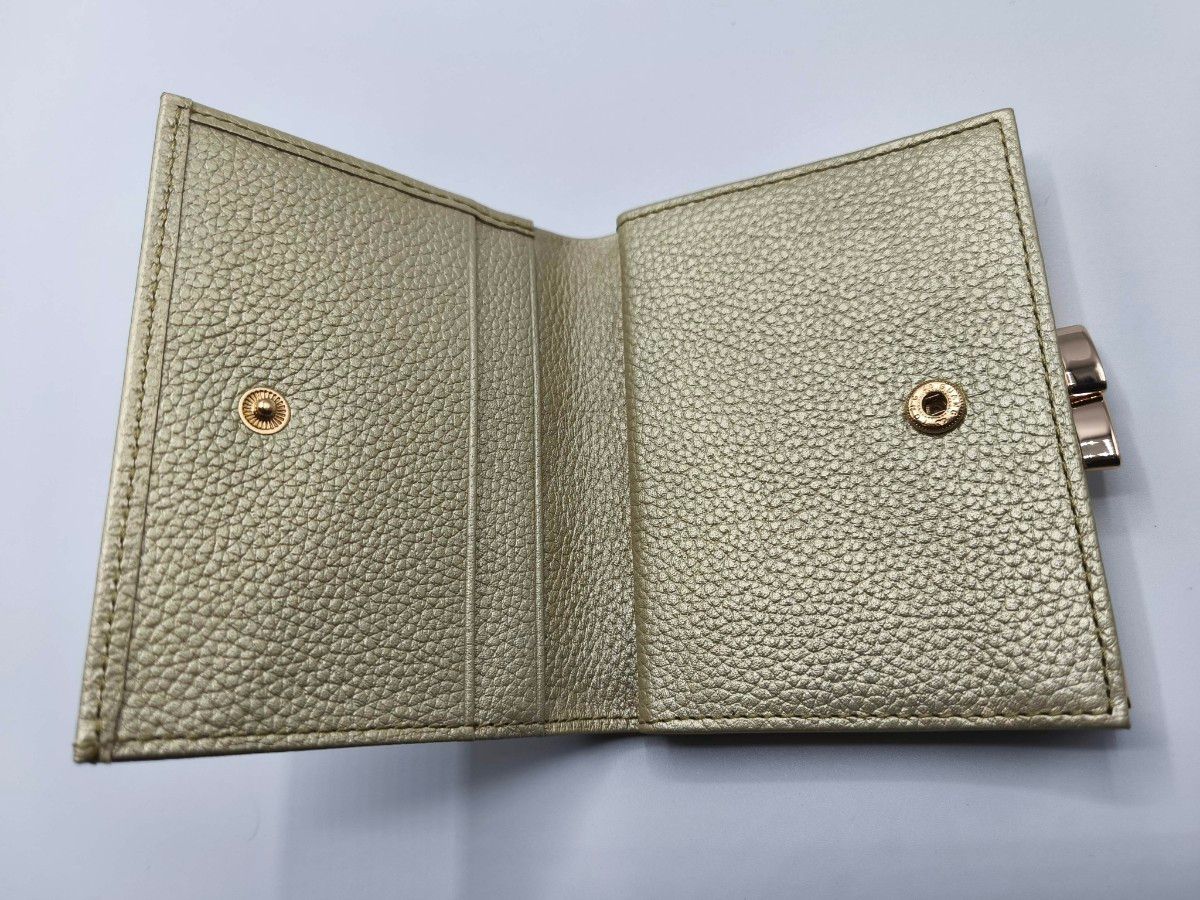 新品未使用】皇居 二つ折り財布 ゴールド 金 がま口｜Yahoo!フリマ（旧