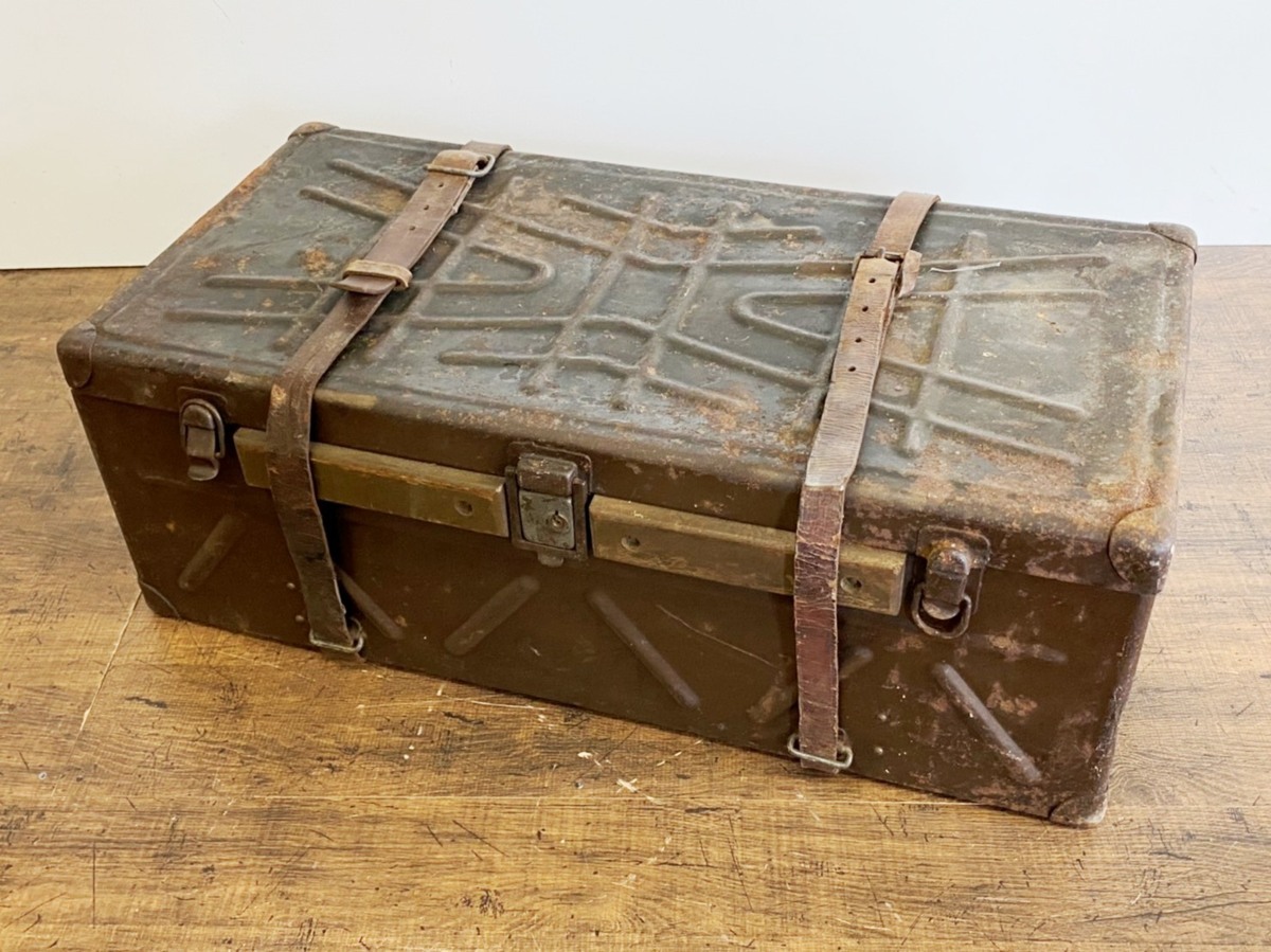 日本軍☆トランク☆鉄☆ヴィンテージ☆レトロ☆アンティーク日本軍