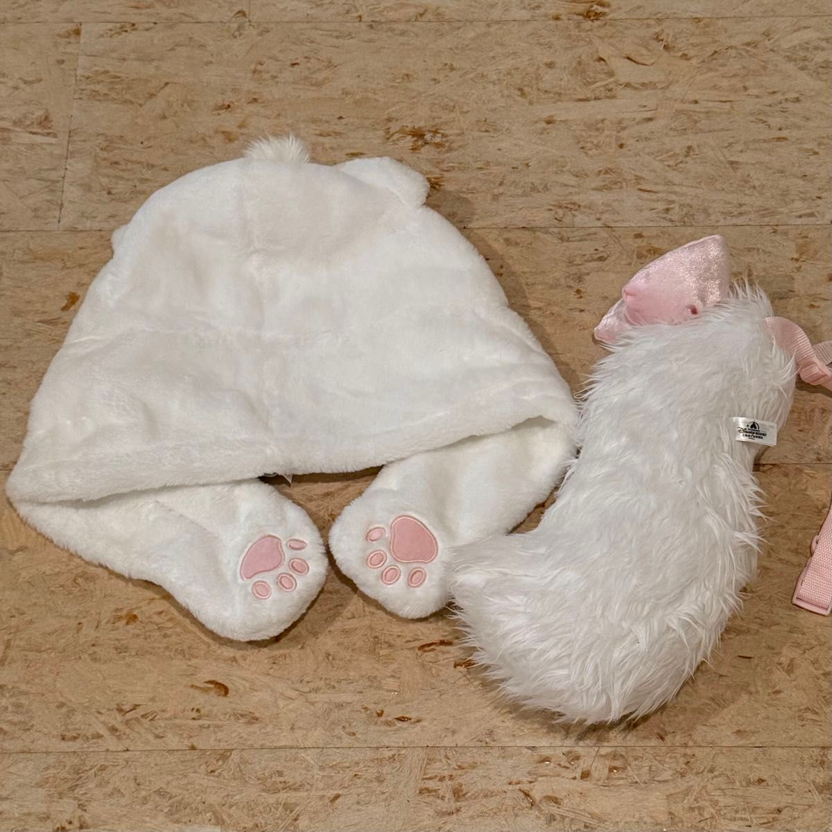 美品】上海ディズニー限定 マリーちゃんファンキャップ＆しっぽ｜Yahoo
