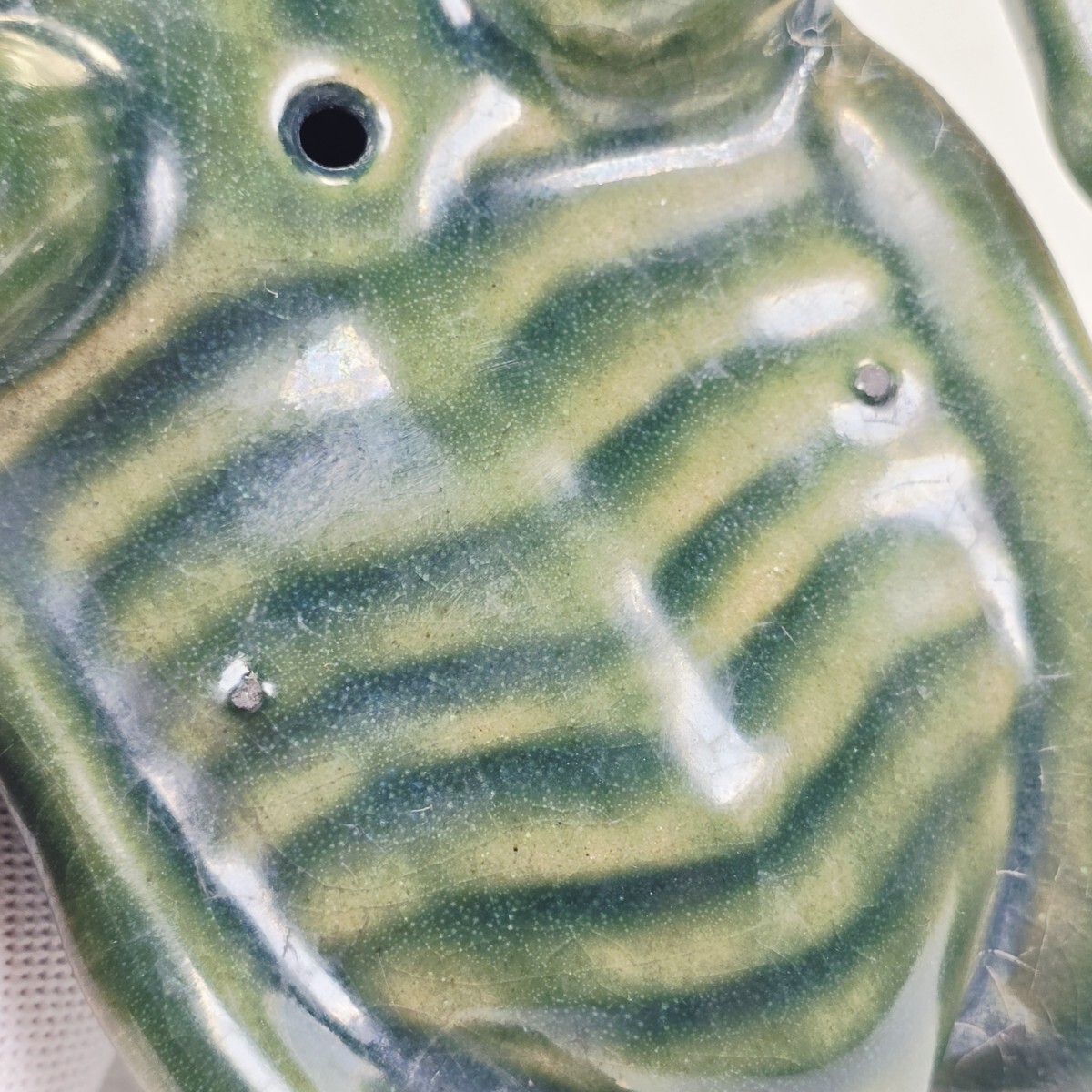 古美術 中国古磁 古越窯 秘色青磁 手彫 セミ 大型置物 風水