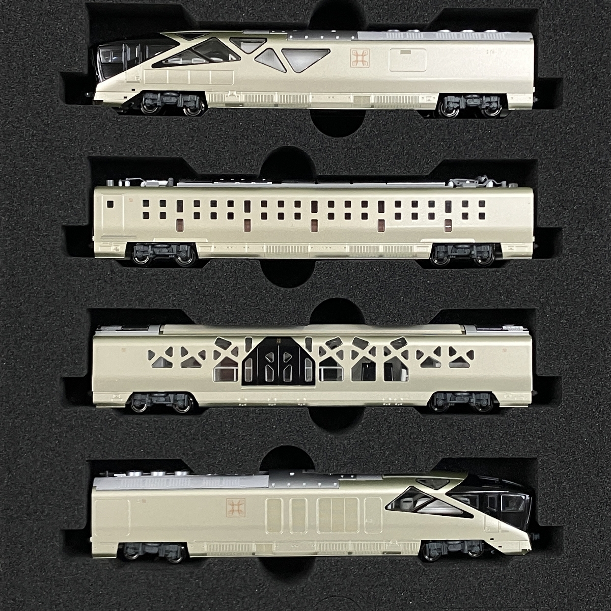 KATO 10-1889 10-1890 E001形 TRAIN SUITE 四季島 基本 増結 10両