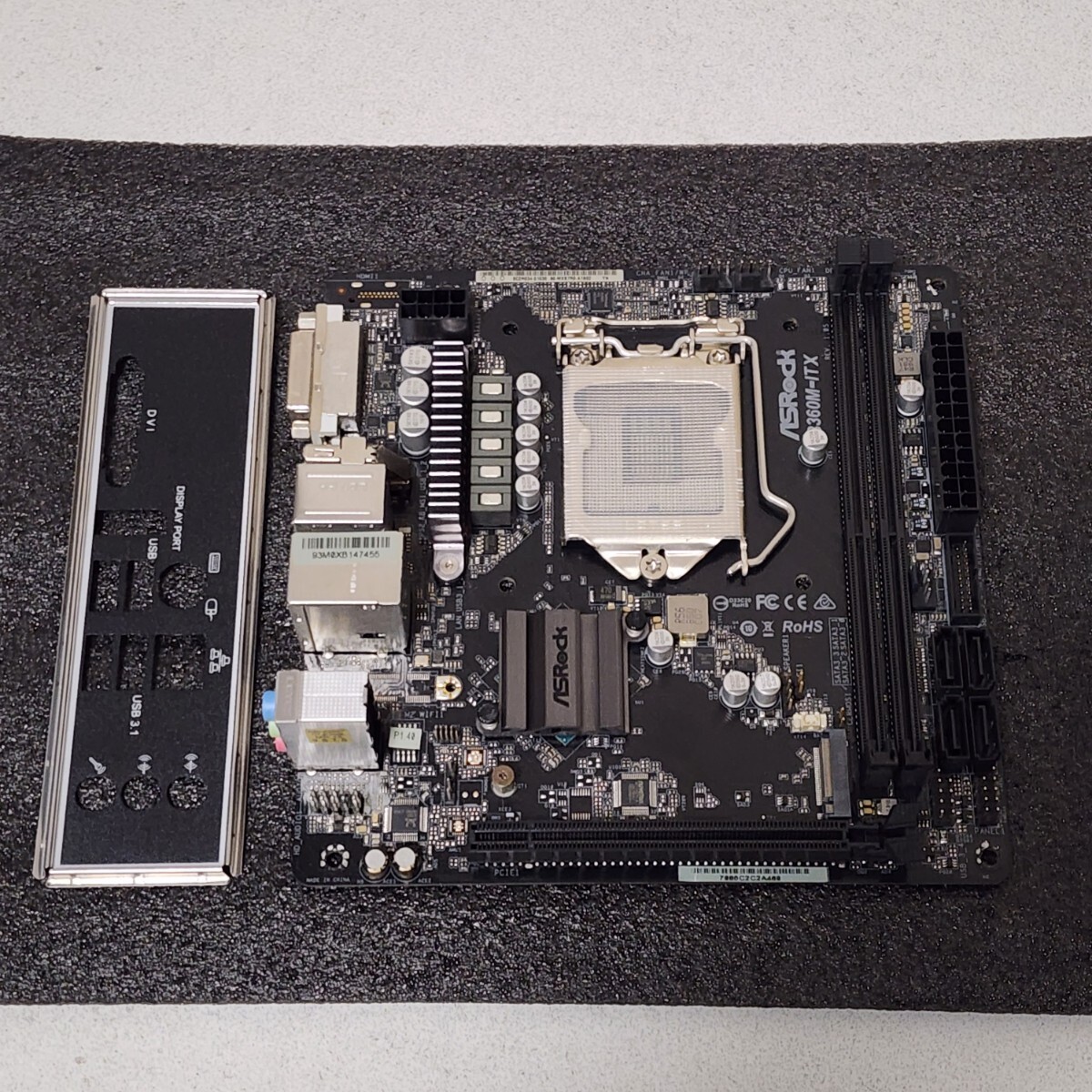 二元会常任委員審 奥野北雄 二元会総理大臣賞 師:猪熊弦一郎 パステル