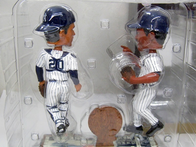 マリアノ・リベラ ヤンキースタジアム球場配布ボブルヘッド マリアノ