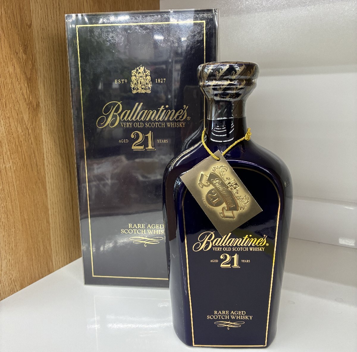 Ballantine's Ballantine's 21年／バランタイン 陶器ボトル