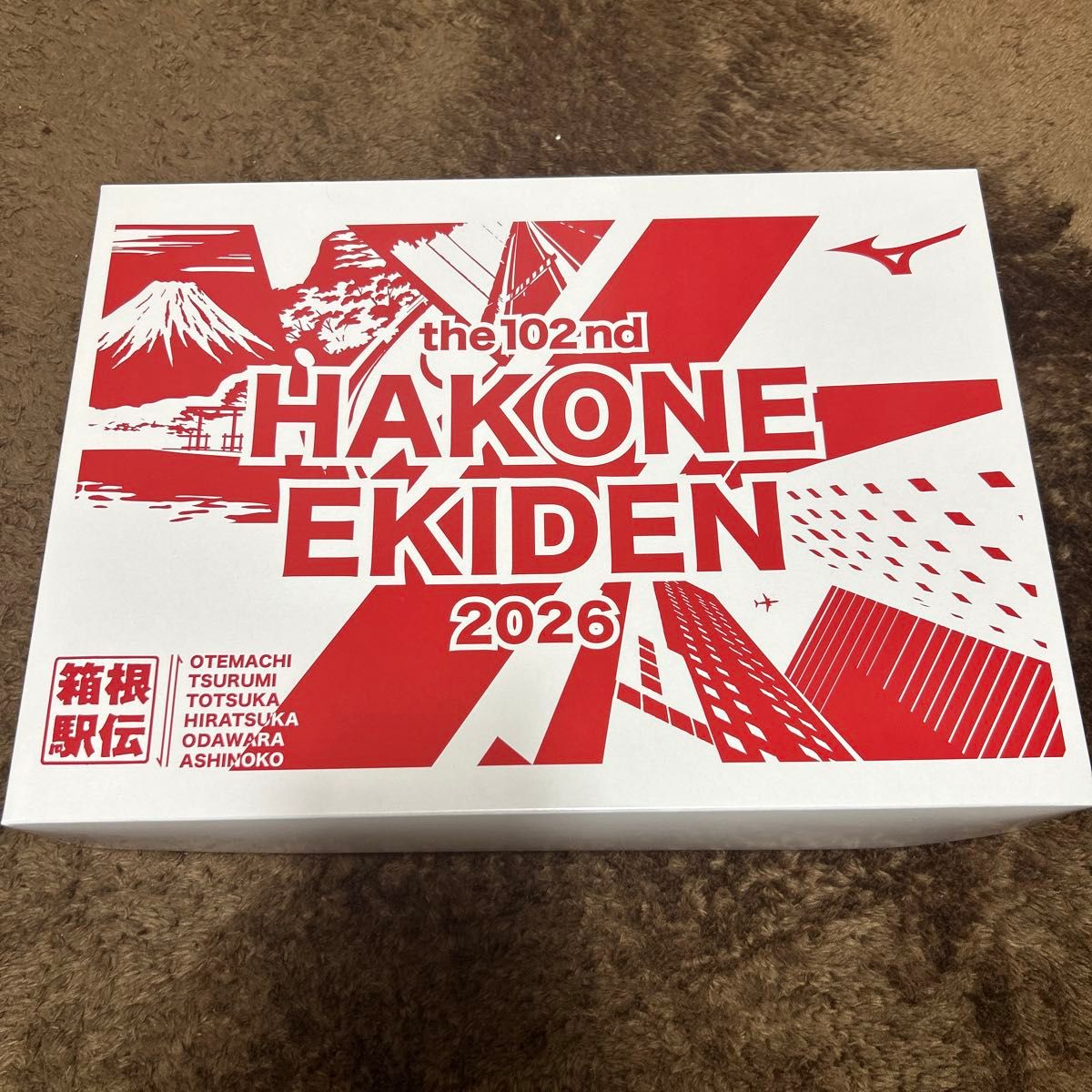 箱根駅伝 2026 読売新聞 MIZUNO ミズノ ベンチコート Mサイズ バス