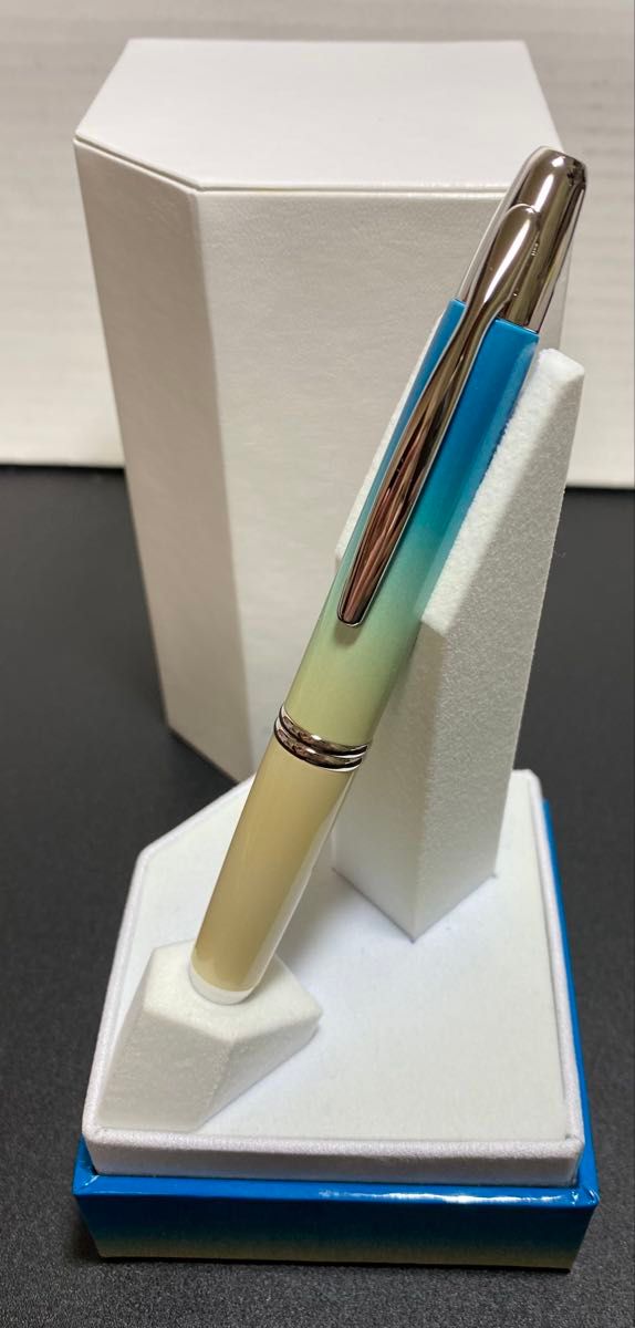 パイロット 万年筆 キャップレス 2024年限定 シーショアF・細字】PILOT