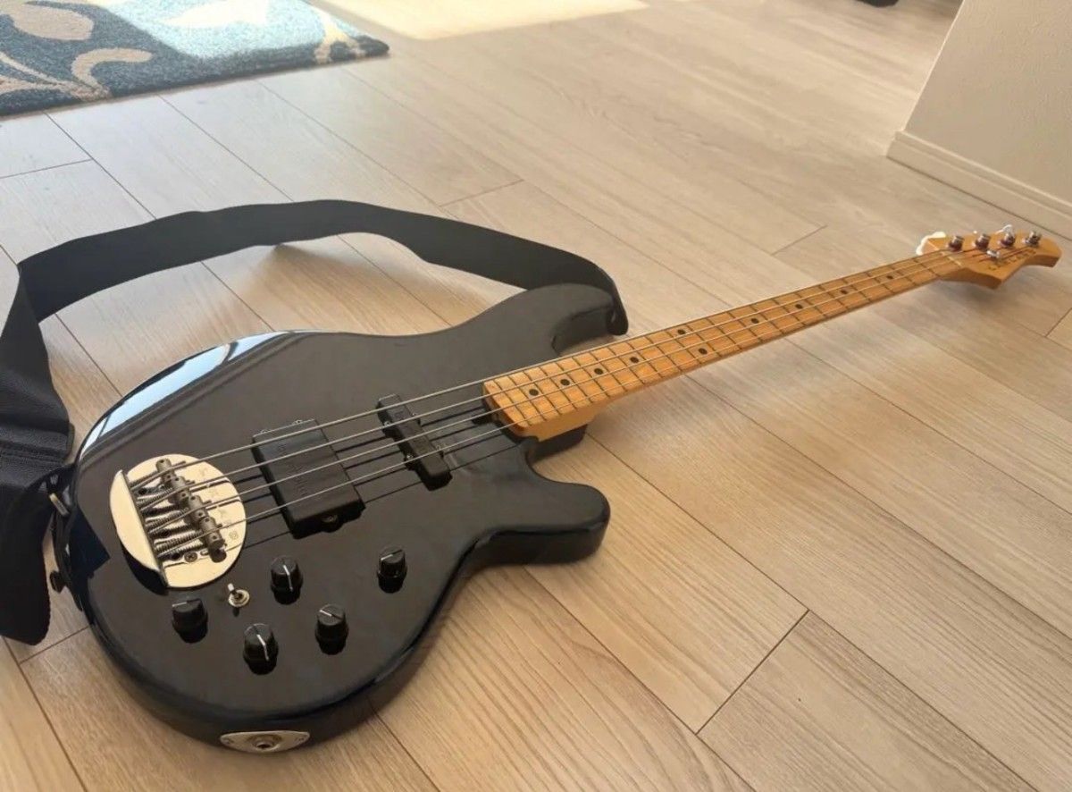 SL4-94 Deluxe (BT/M) 4弦エレキベース｜Yahoo!フリマ（旧PayPayフリマ）