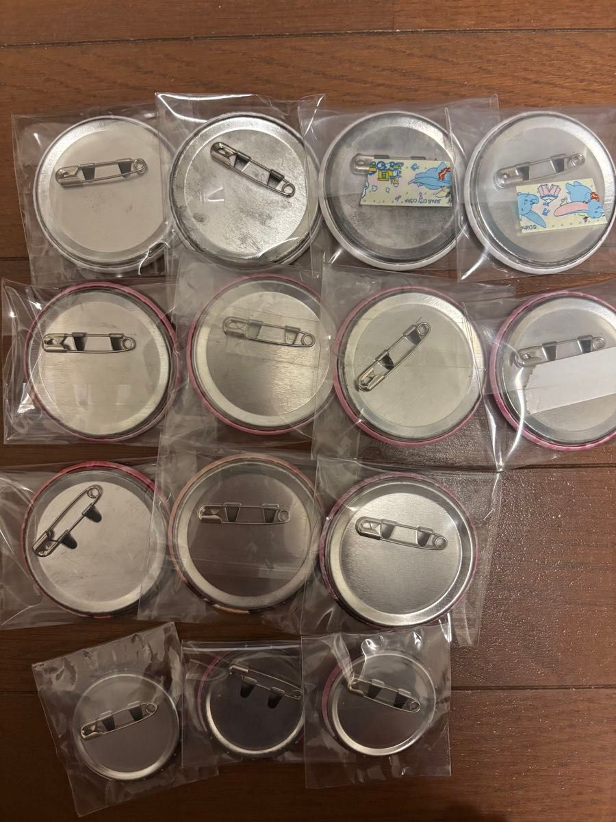 すとぷり さとみくん 缶バッジ ワンマングッズセット｜Yahoo!フリマ