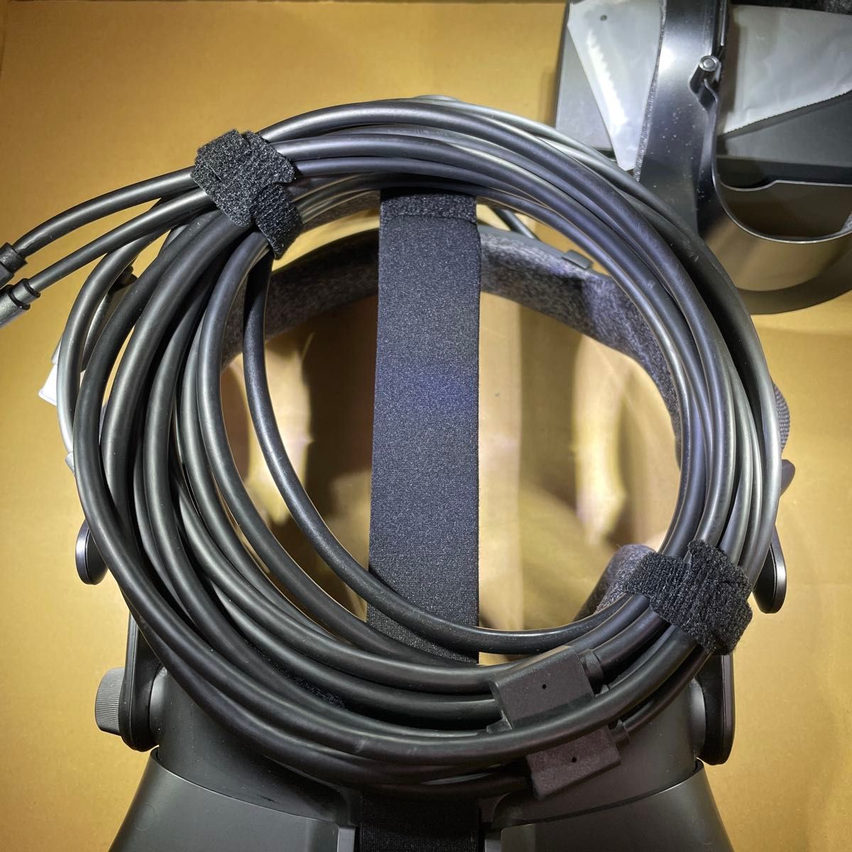 未使用に近い VALVE INDEX VRヘッドセットと付属ケーブル｜Yahoo