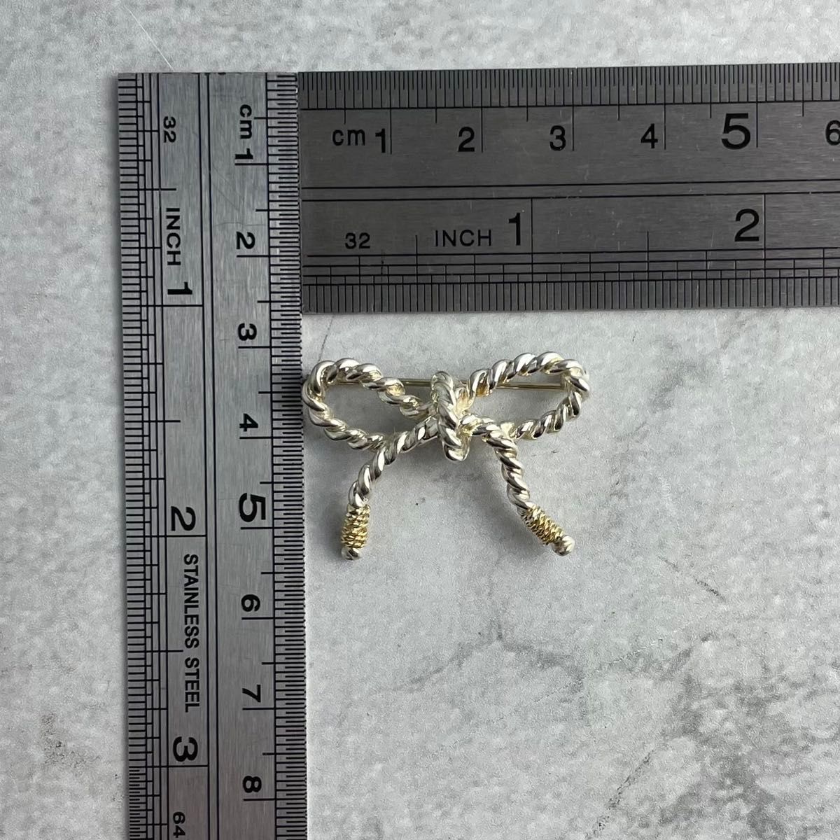 ティファニー ツイスト ロープ リボン ゴールド コンビ ブローチ WL5fe