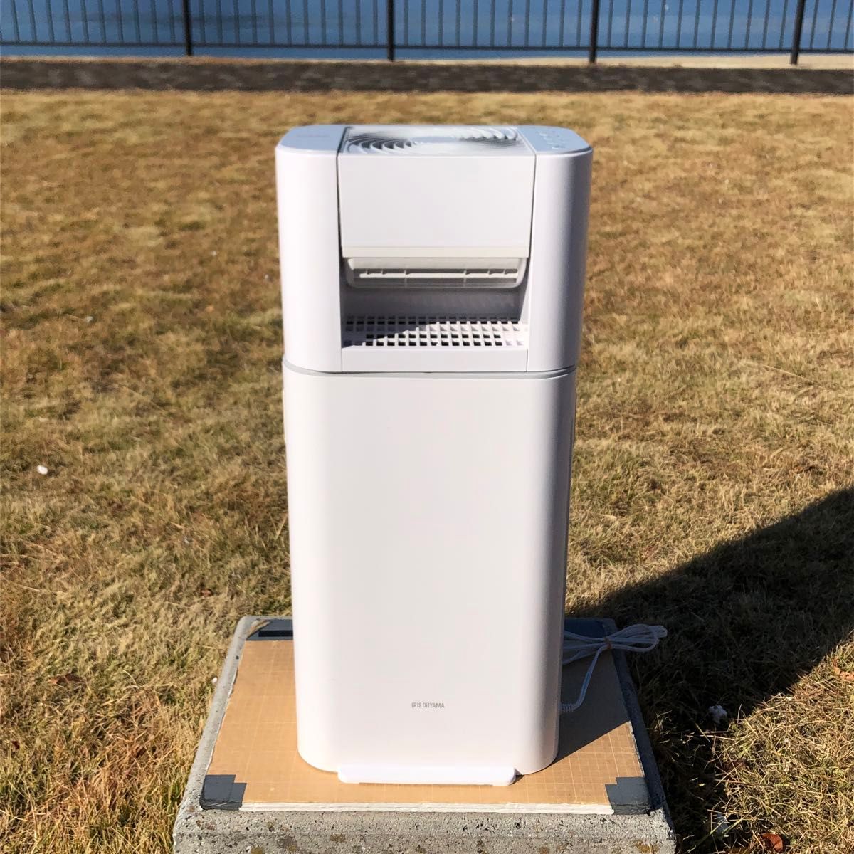新品 IRIS OHYAMA 除湿機 IJD-150-W ホワイト おか IRIS OHYAMA 除湿機