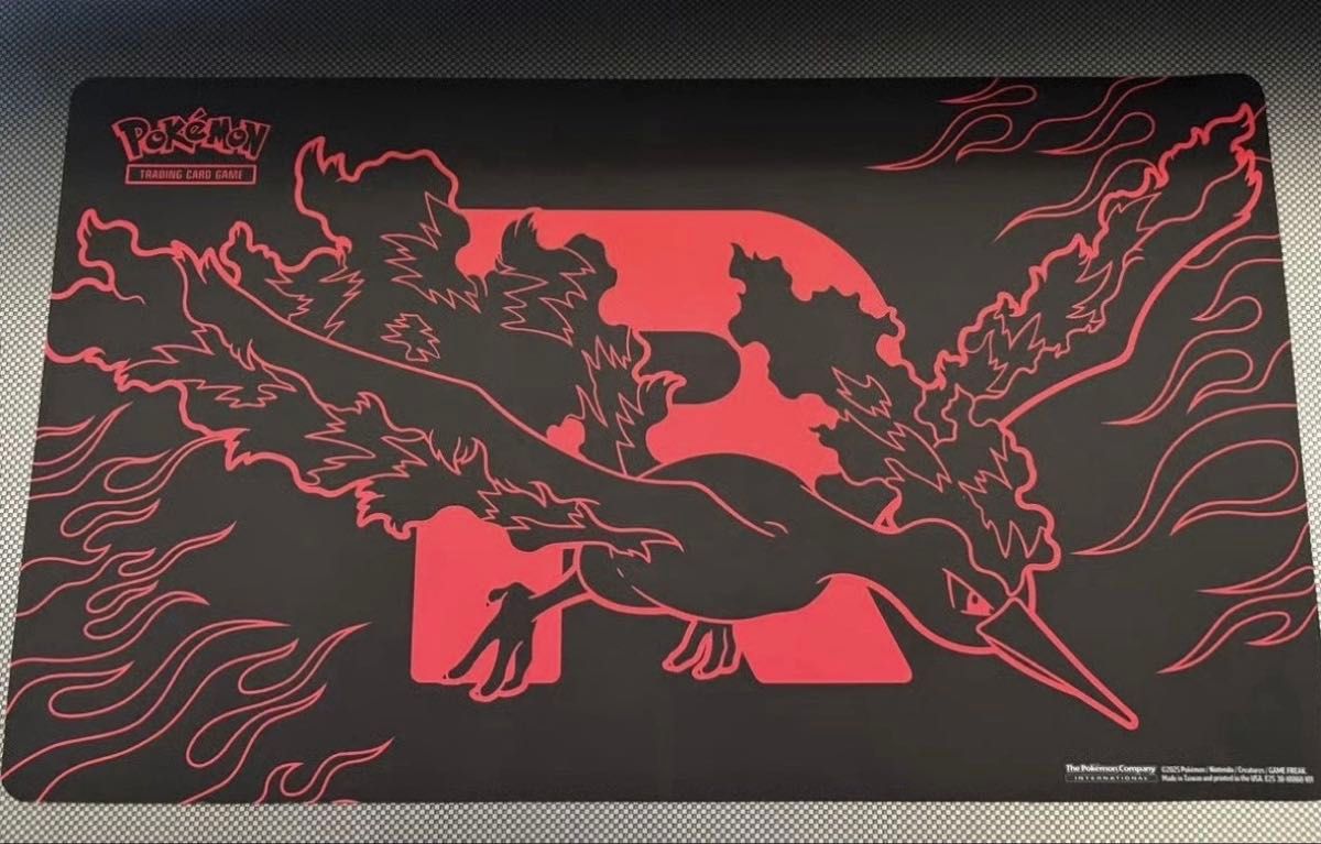 海外限定】ポケモンカードゲーム ロケット団のファイヤー プレイマット