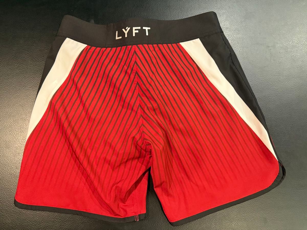 LYFTステージショーツ サーフパンツ カネキンモデル LYFT サーフパンツ