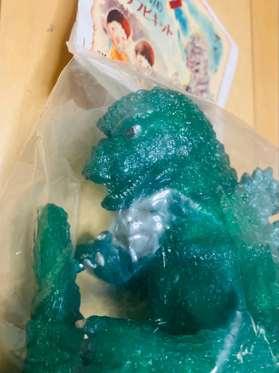 てんつく工芸】ゴジラ（1974）ソフビキット・クリアグリーン／全高約