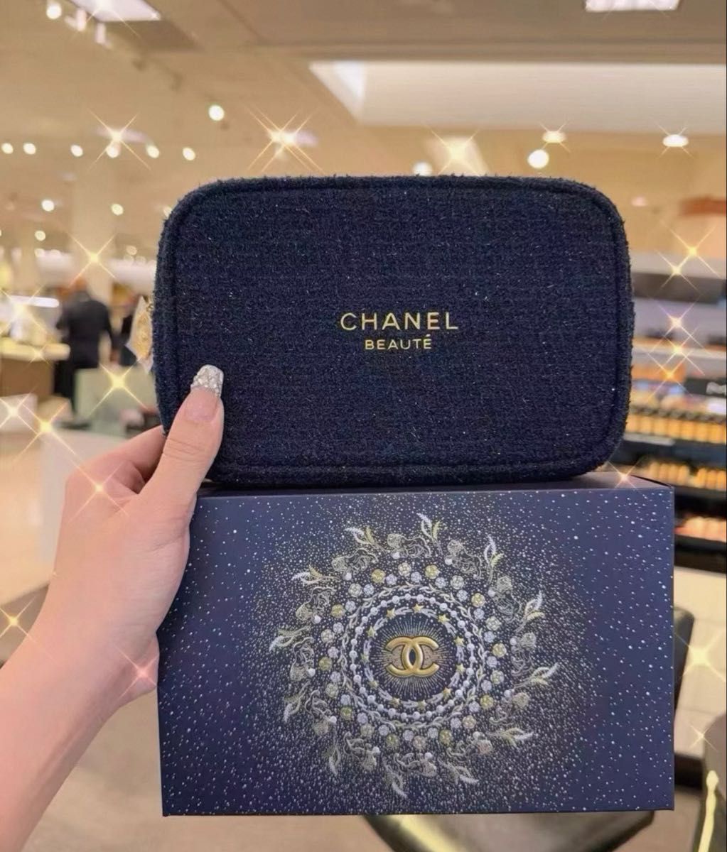 限定ギフトボックス付】シャネル ホリデー 2025 オンライン完売品 ポーチ